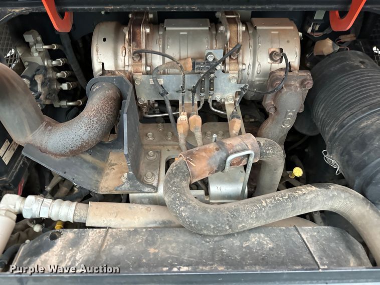 image for item EH3947 2020 Kubota SVL75-2 tracked skid steer loader