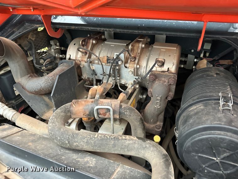 image for item EH3947 2020 Kubota SVL75-2 tracked skid steer loader