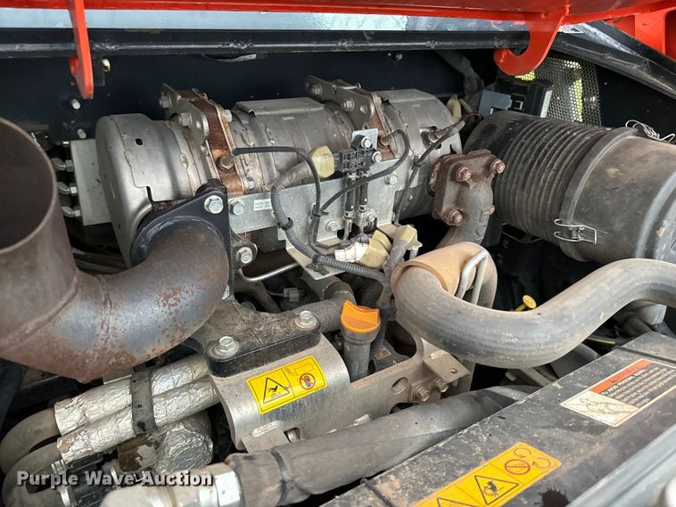 image for item EH3954 2020 Kubota SVL65-2 tracked skid steer loader