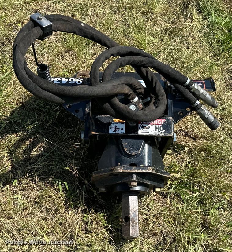 image for item EH3958 2021 CSA10 compact utility loader auger