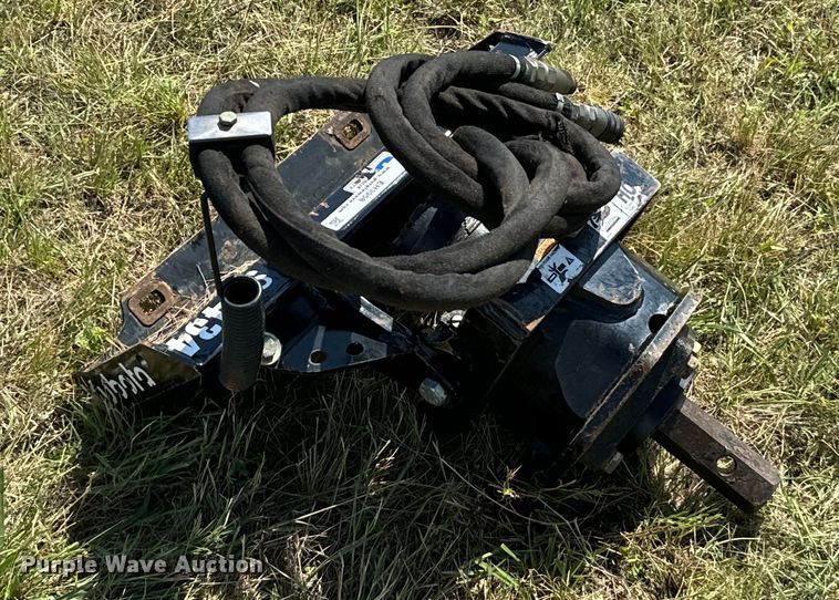 image for item EH3958 2021 CSA10 compact utility loader auger