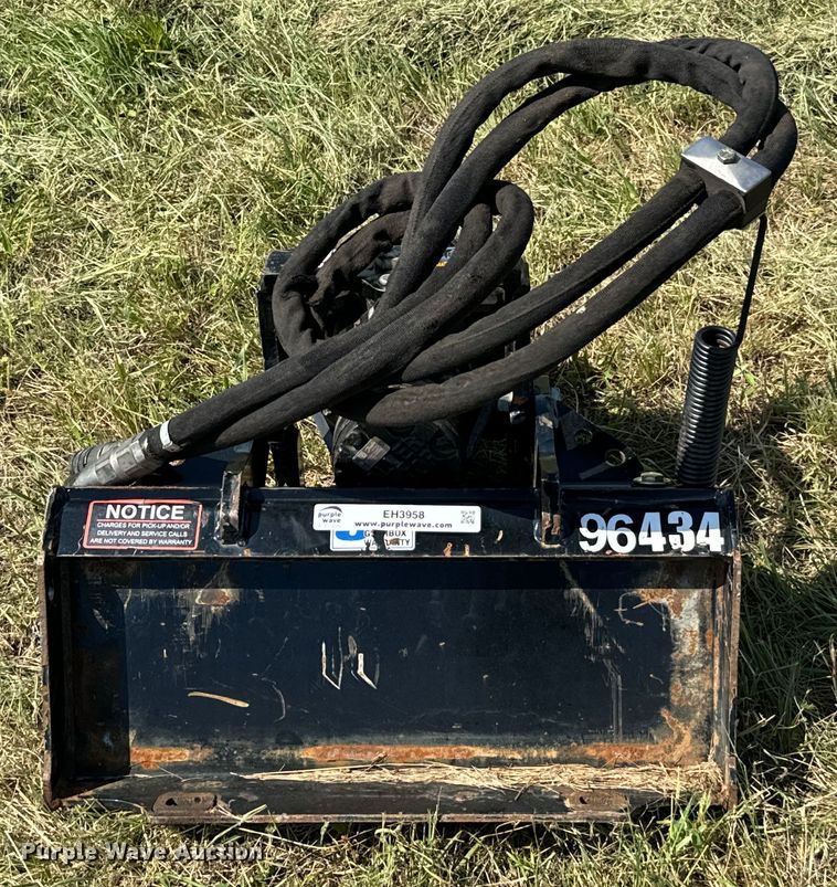 image for item EH3958 2021 CSA10 compact utility loader auger