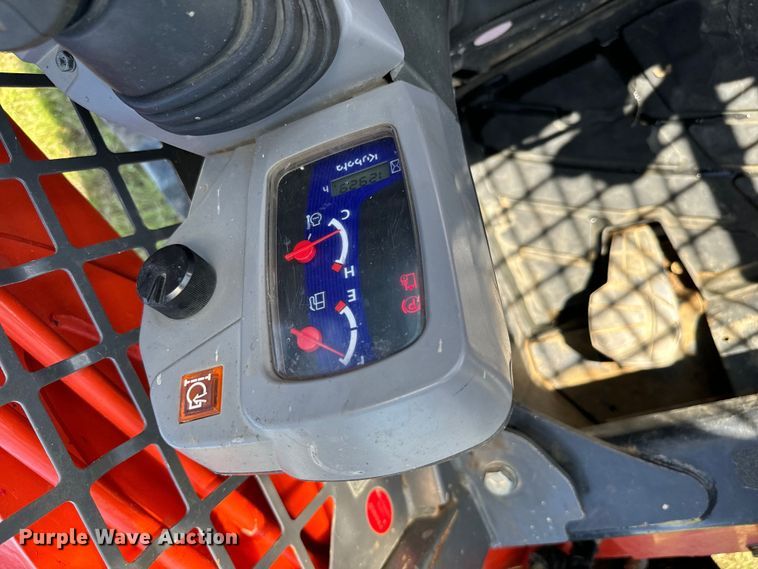 image for item EH3967 2020 Kubota SVL75-2 tracked skid steer loader