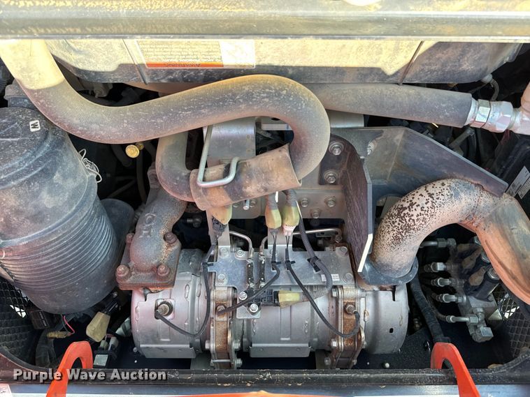 image for item EH3967 2020 Kubota SVL75-2 tracked skid steer loader