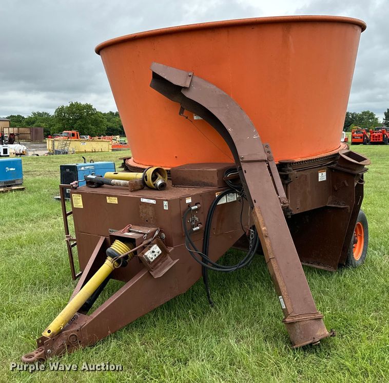 image for item EH3974 Roto Grind 760 tub grinder