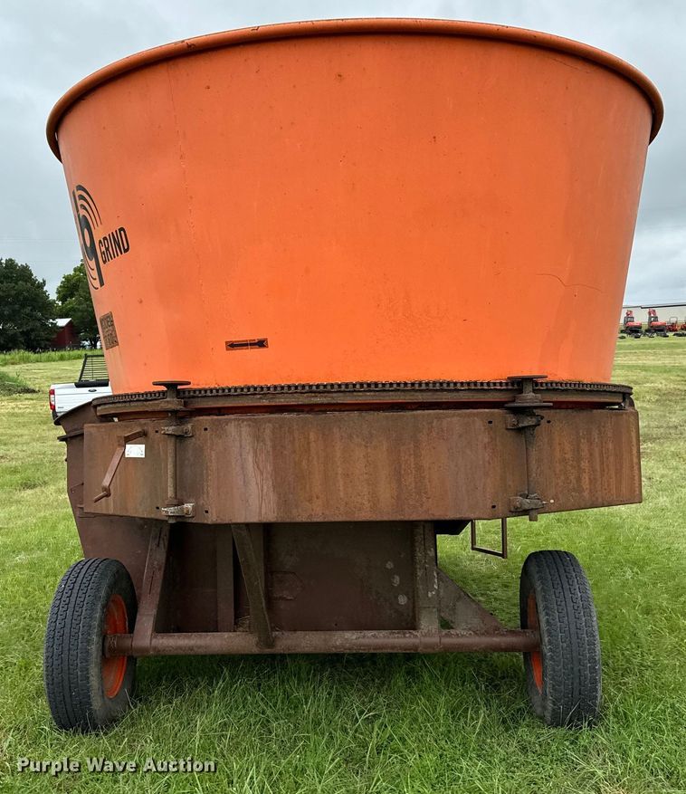 image for item EH3974 Roto Grind 760 tub grinder