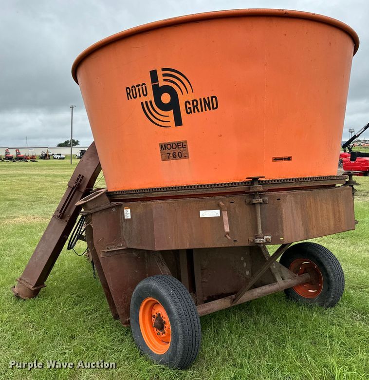 image for item EH3974 Roto Grind 760 tub grinder