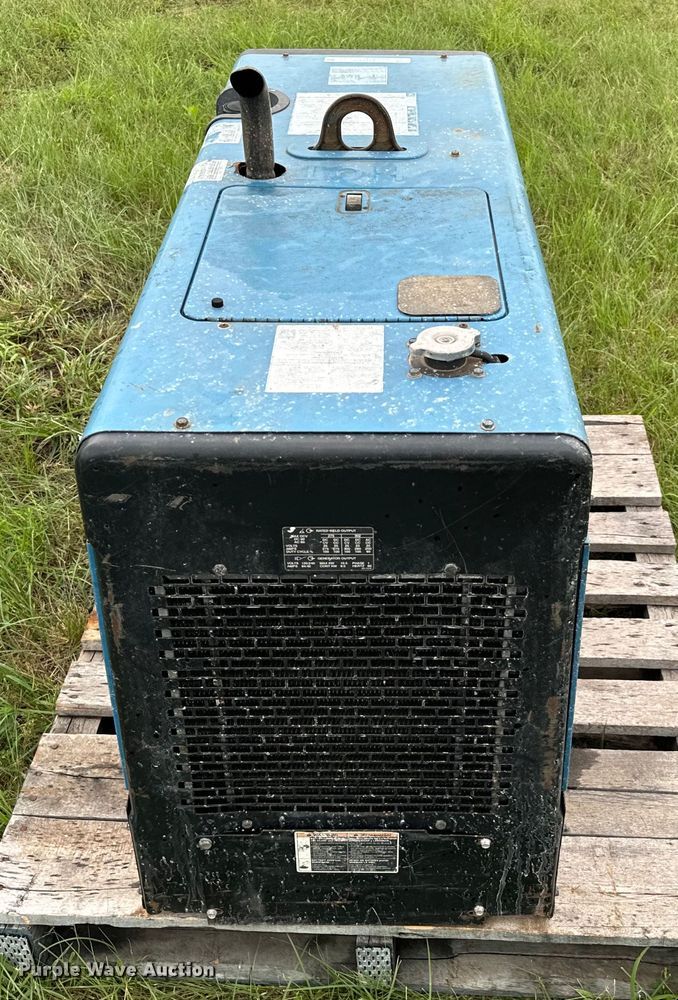 image for item EH3976 Miller Trailblazer 302 welder/generator