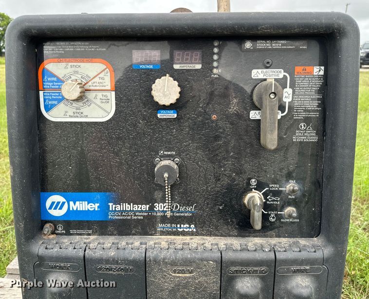 image for item EH3976 Miller Trailblazer 302 welder/generator