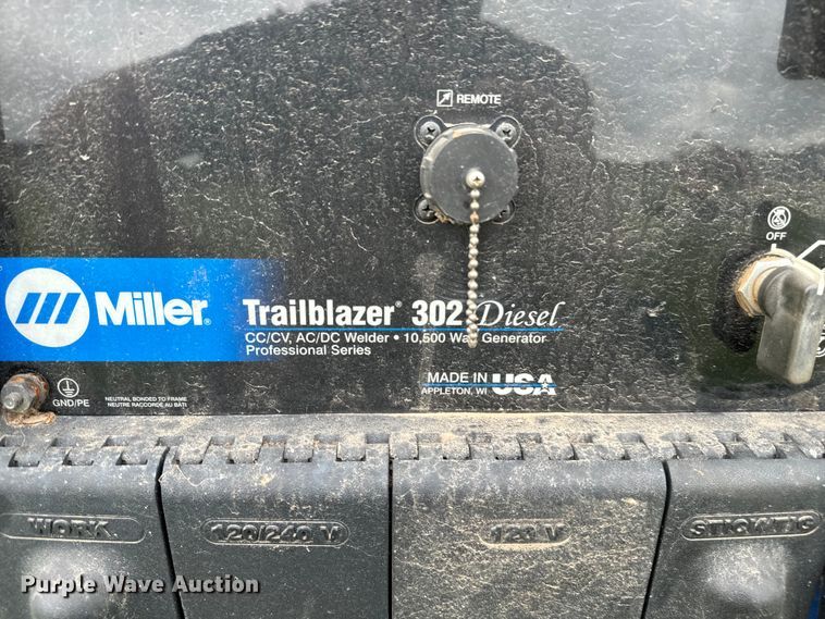 image for item EH3976 Miller Trailblazer 302 welder/generator