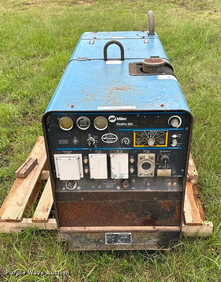 image for item EH3977 Miller Pipepro 304 welder/generator