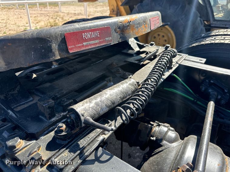 image for item DG4419 2012 Freightliner Cascadia 125 semi truck