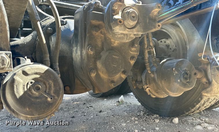 image for item DG4419 2012 Freightliner Cascadia 125 semi truck