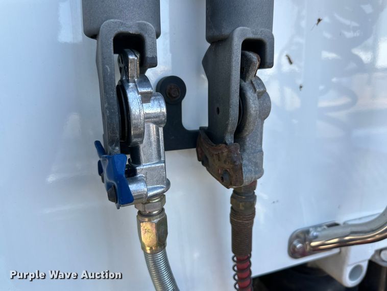 image for item DG4424 2018 Kenworth  T680 semi truck