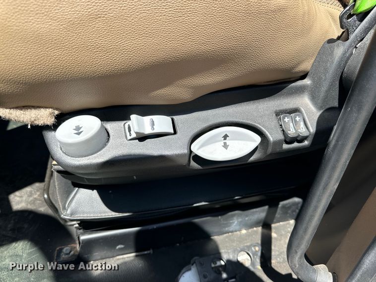 image for item DG4424 2018 Kenworth  T680 semi truck