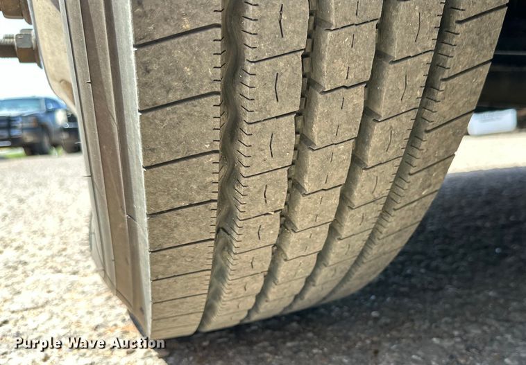 image for item DG4424 2018 Kenworth  T680 semi truck