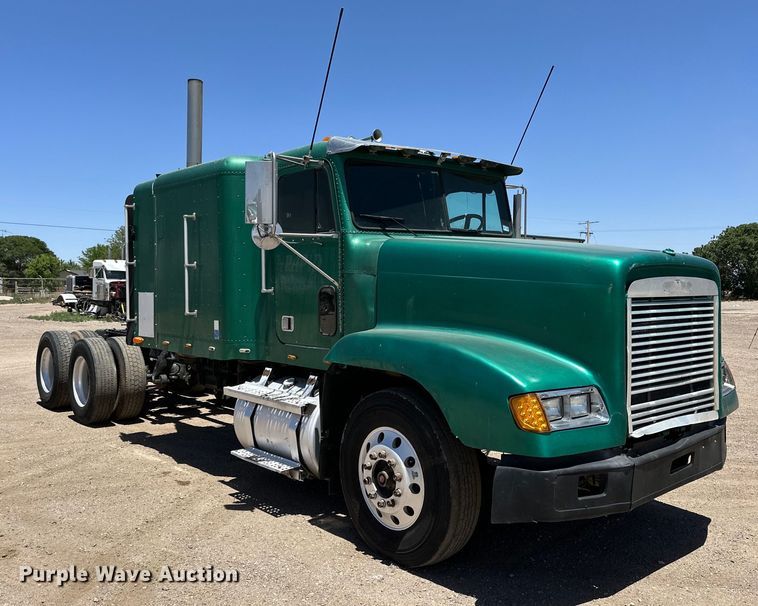 image for item DK6643 1992 Freightliner FLD semi truck