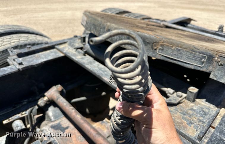 image for item DK6643 1992 Freightliner FLD semi truck