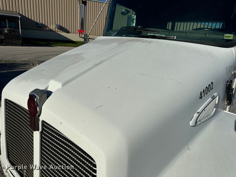 image for item DL4412 2004 Kenworth T300 dump flatbed truck