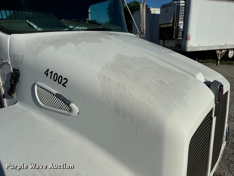 image for item DL4412 2004 Kenworth T300 dump flatbed truck