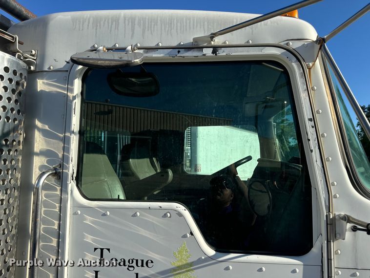 image for item DL4412 2004 Kenworth T300 dump flatbed truck