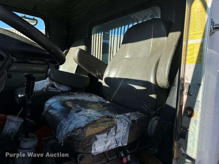 image for item DL4412 2004 Kenworth T300 dump flatbed truck