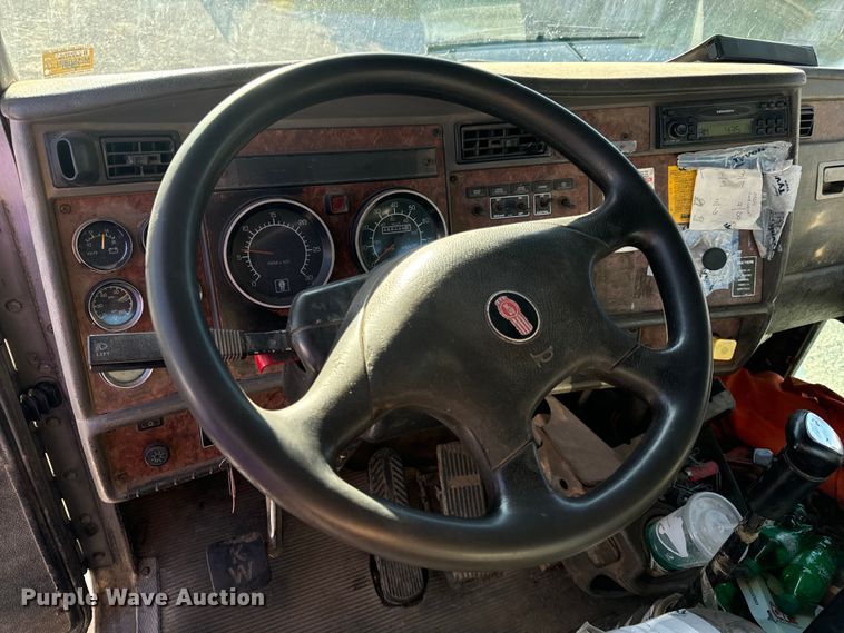 image for item DL4412 2004 Kenworth T300 dump flatbed truck