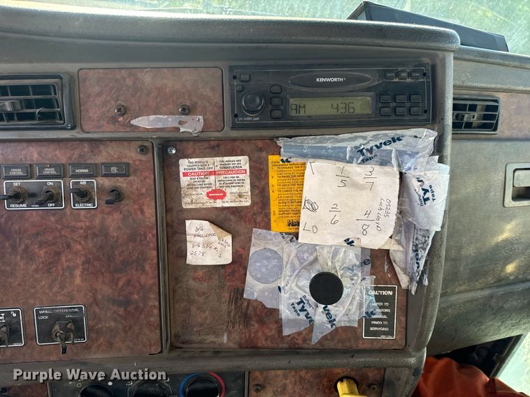 image for item DL4412 2004 Kenworth T300 dump flatbed truck