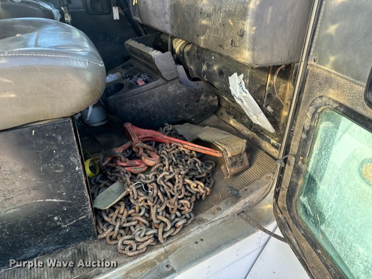 image for item DL4412 2004 Kenworth T300 dump flatbed truck