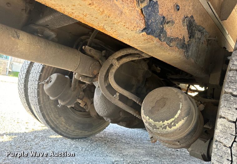 image for item DL4412 2004 Kenworth T300 dump flatbed truck