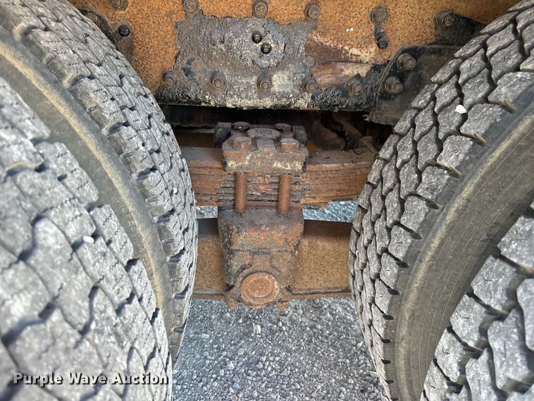 image for item DL4412 2004 Kenworth T300 dump flatbed truck