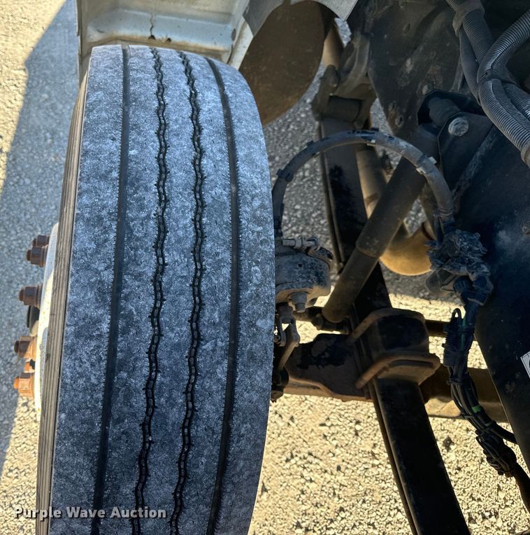 image for item DL4412 2004 Kenworth T300 dump flatbed truck