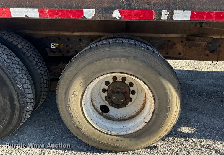 image for item DL4412 2004 Kenworth T300 dump flatbed truck