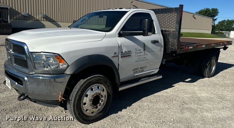 image for item DL4413 2017 Dodge Ram 5500 HD flatbed truck