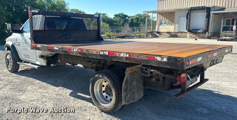 image for item DL4413 2017 Dodge Ram 5500 HD flatbed truck
