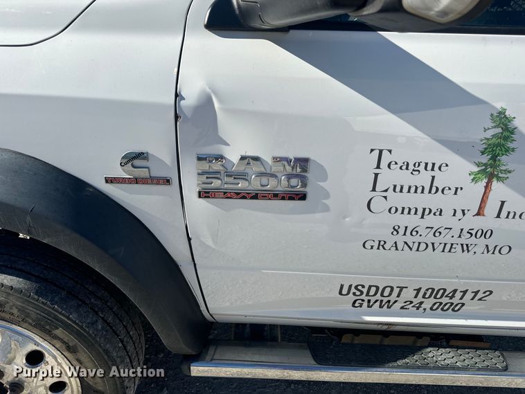 image for item DL4413 2017 Dodge Ram 5500 HD flatbed truck