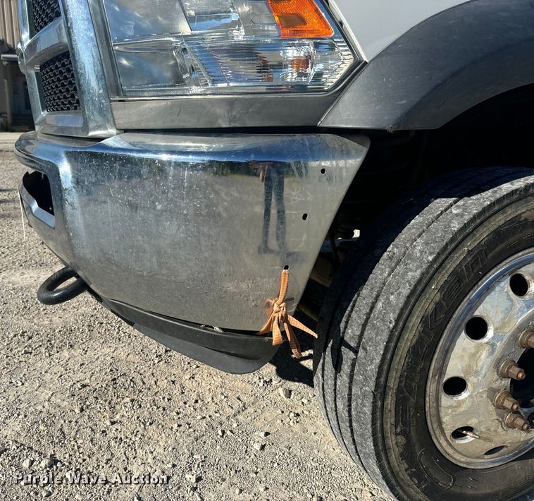 image for item DL4413 2017 Dodge Ram 5500 HD flatbed truck