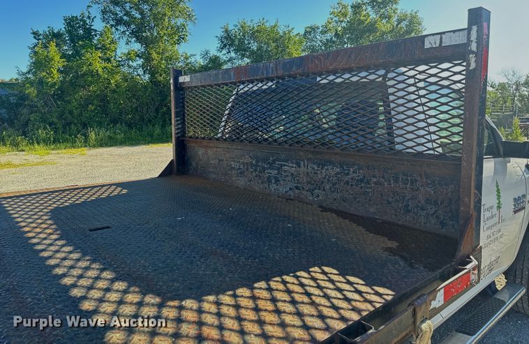 image for item DL4413 2017 Dodge Ram 5500 HD flatbed truck