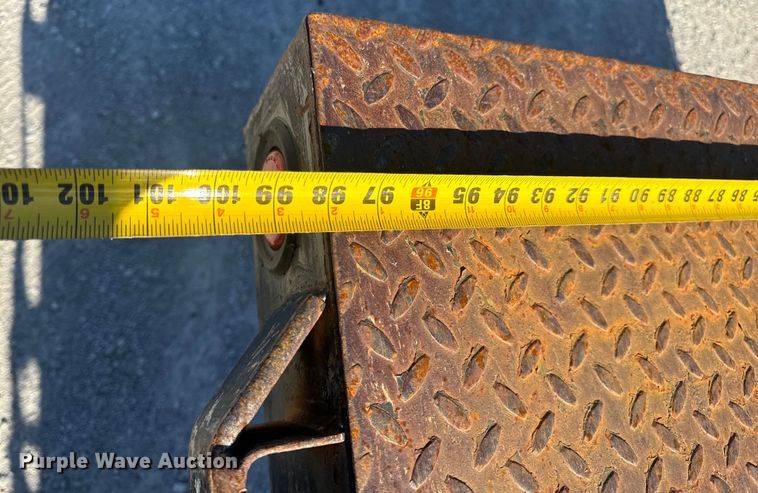 image for item DL4413 2017 Dodge Ram 5500 HD flatbed truck