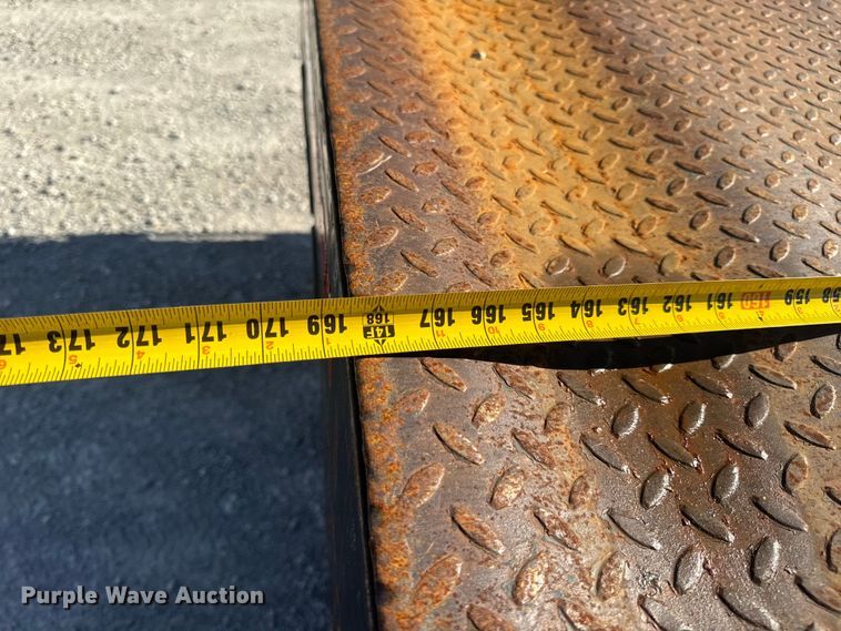 image for item DL4413 2017 Dodge Ram 5500 HD flatbed truck