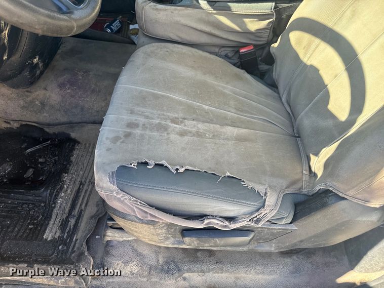 image for item DL4413 2017 Dodge Ram 5500 HD flatbed truck