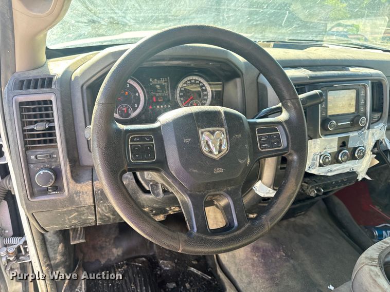 image for item DL4413 2017 Dodge Ram 5500 HD flatbed truck