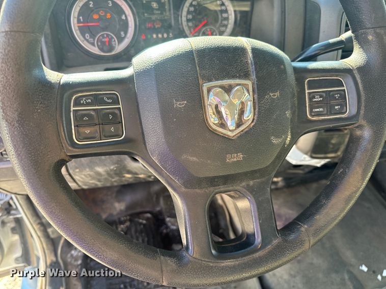 image for item DL4413 2017 Dodge Ram 5500 HD flatbed truck