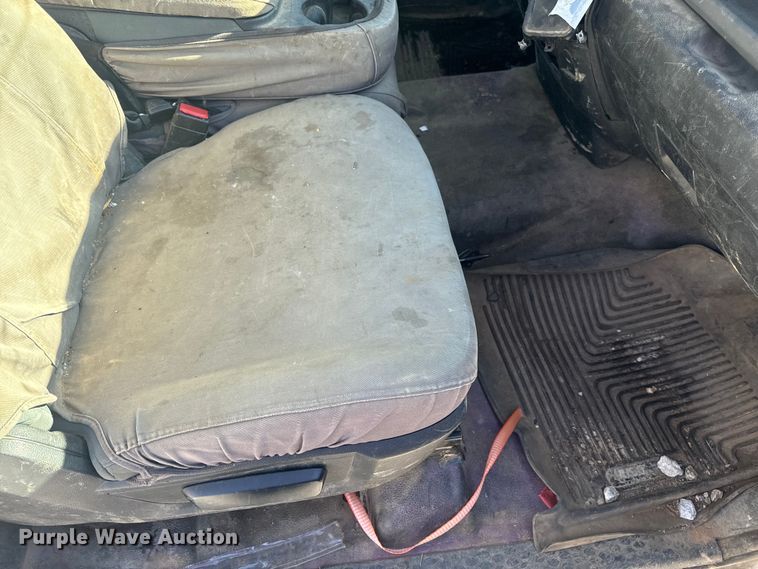 image for item DL4413 2017 Dodge Ram 5500 HD flatbed truck