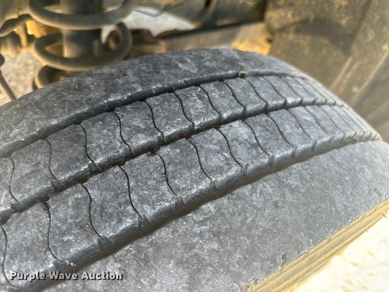 image for item DL4413 2017 Dodge Ram 5500 HD flatbed truck