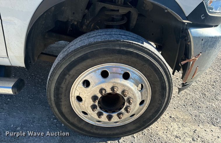 image for item DL4413 2017 Dodge Ram 5500 HD flatbed truck