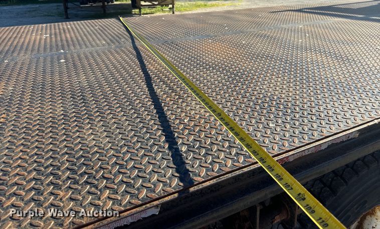 image for item DL4414 2006 Sterling flatbed truck