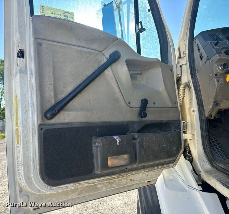 image for item DL4414 2006 Sterling flatbed truck