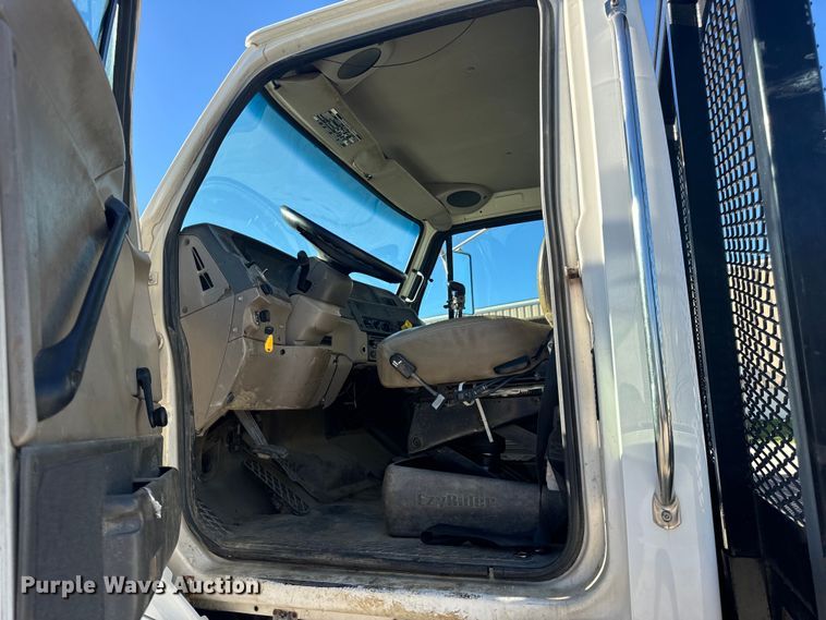 image for item DL4414 2006 Sterling flatbed truck