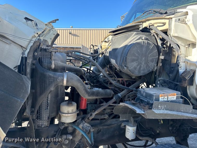 image for item DL4414 2006 Sterling flatbed truck